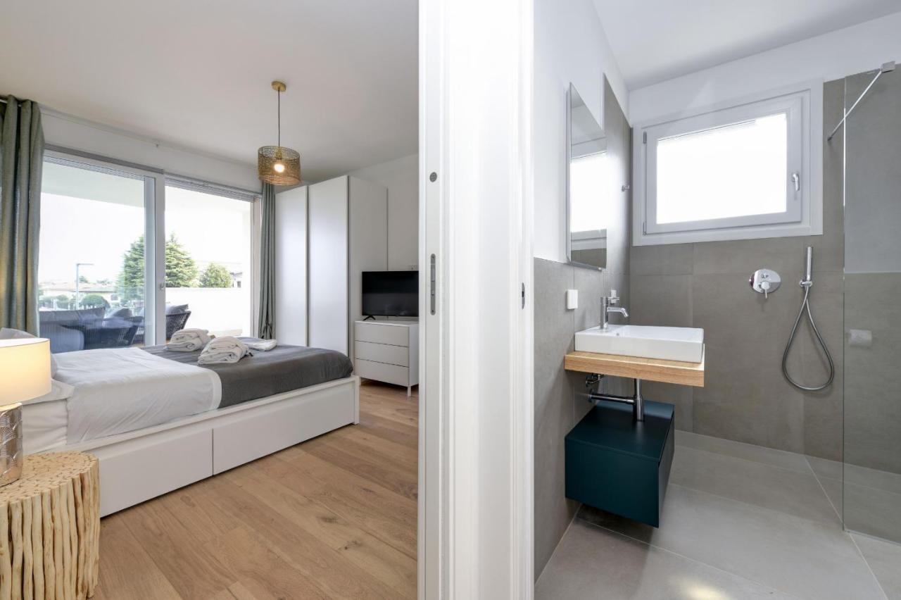 Opalia Residence - Garda Lake Lifestyle Apartment Песк'єра-дель-Гарда Екстер'єр фото