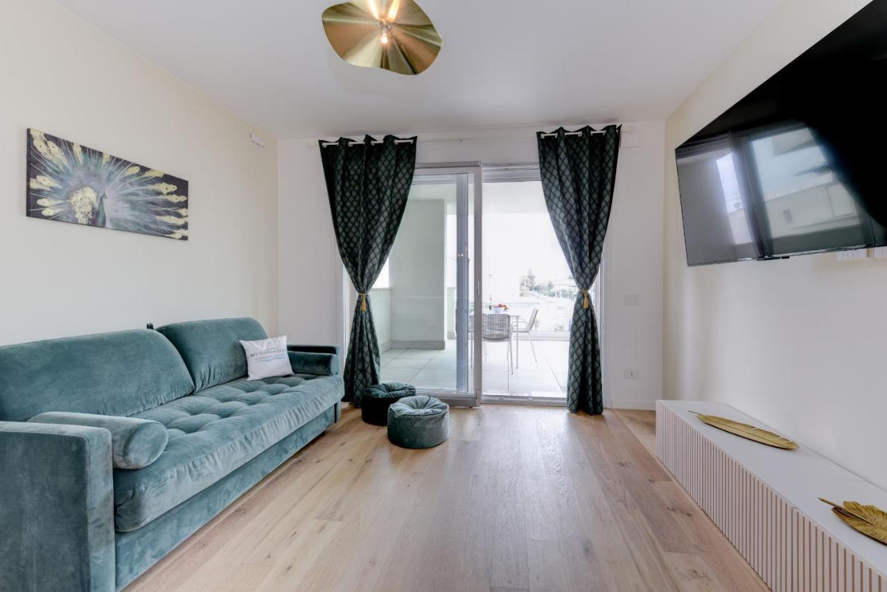 Opalia Residence - Garda Lake Lifestyle Apartment Песк'єра-дель-Гарда Екстер'єр фото