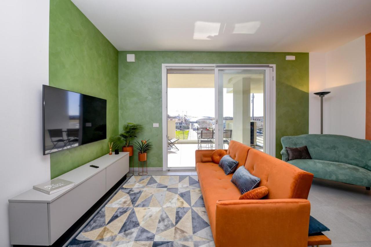 Opalia Residence - Garda Lake Lifestyle Apartment Песк'єра-дель-Гарда Екстер'єр фото