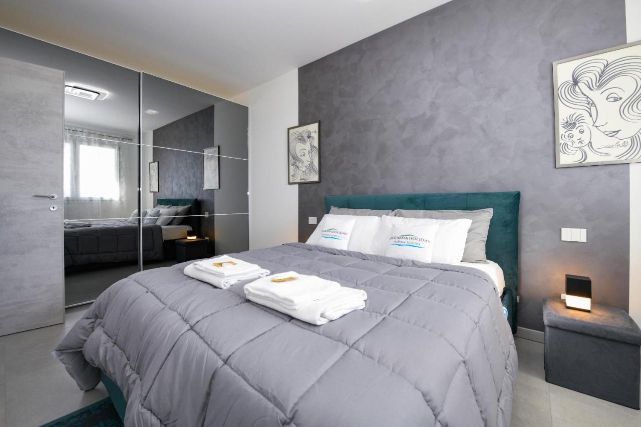 Opalia Residence - Garda Lake Lifestyle Apartment Песк'єра-дель-Гарда Екстер'єр фото