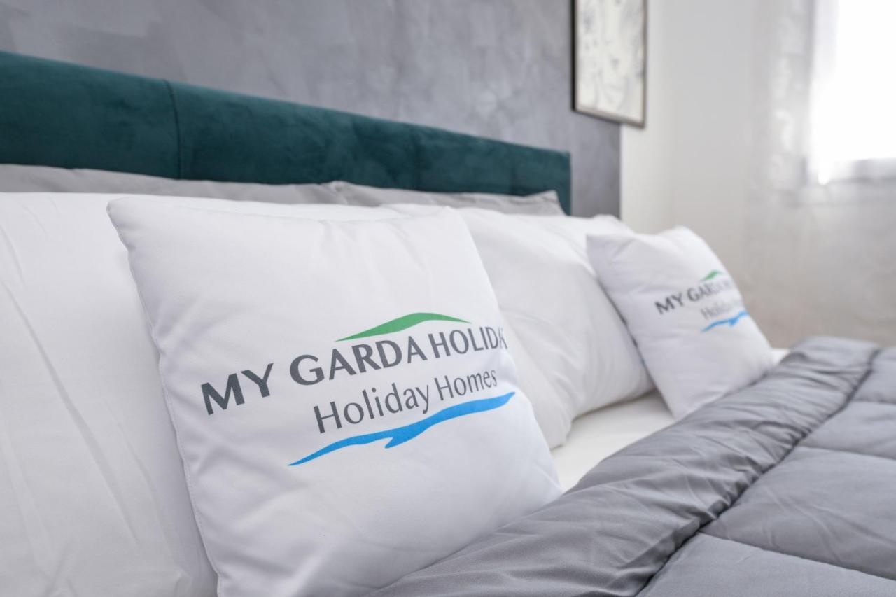 Opalia Residence - Garda Lake Lifestyle Apartment Песк'єра-дель-Гарда Екстер'єр фото
