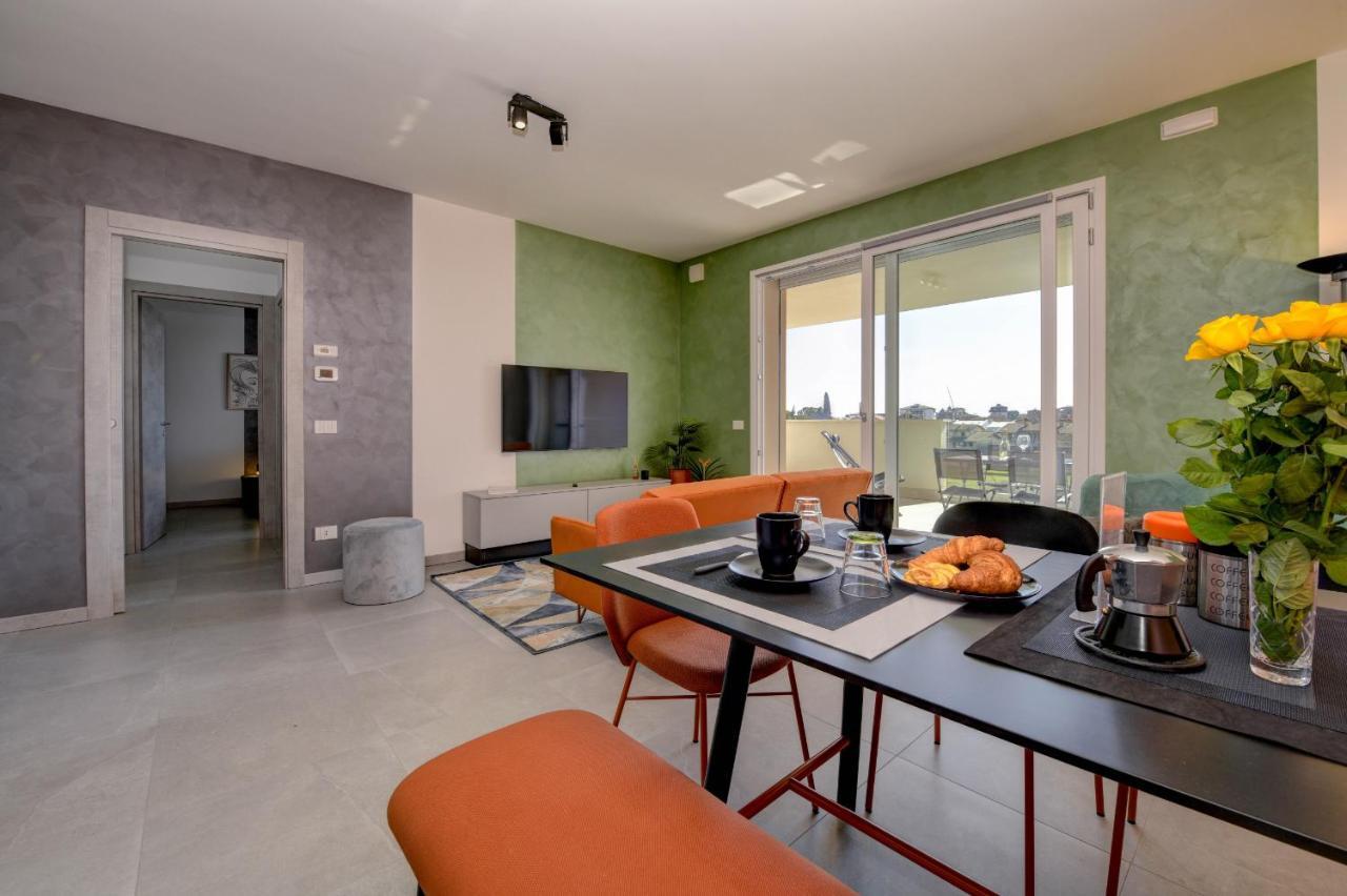 Opalia Residence - Garda Lake Lifestyle Apartment Песк'єра-дель-Гарда Екстер'єр фото